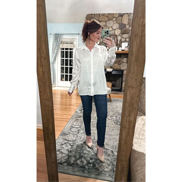 AโNewโDayโTopโNWT - Picture 3 of 12